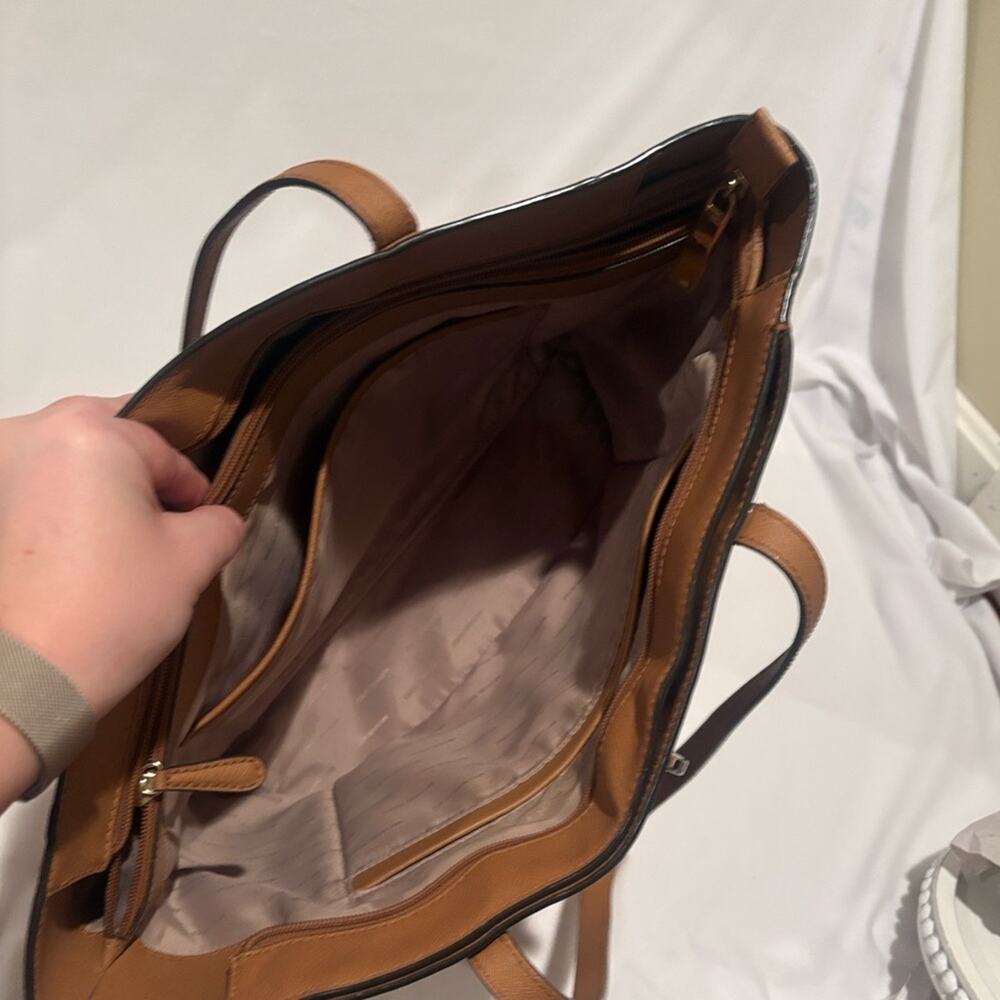 Michael Kors Rivington leather brown large tote bag - Picture 8 of 10
